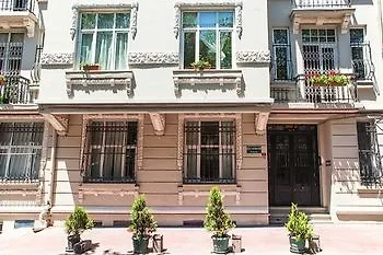 Mysuite Cihangir Apartment